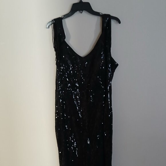 Black Sequin Fringe Sleeve Maxi Dress Plus Size - Picture 2 of 9